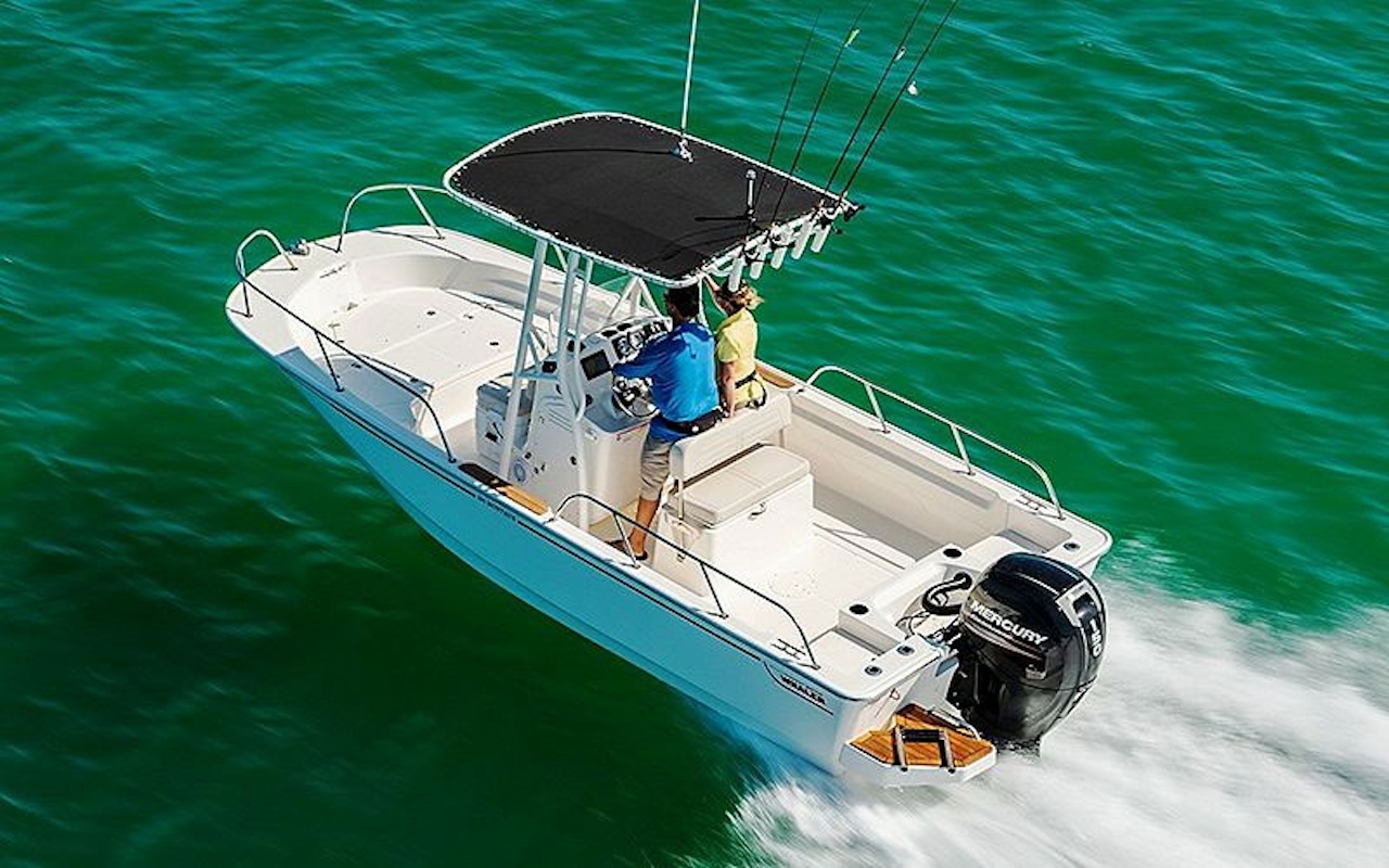 Best Small Center Console Boats Under 25 Feet