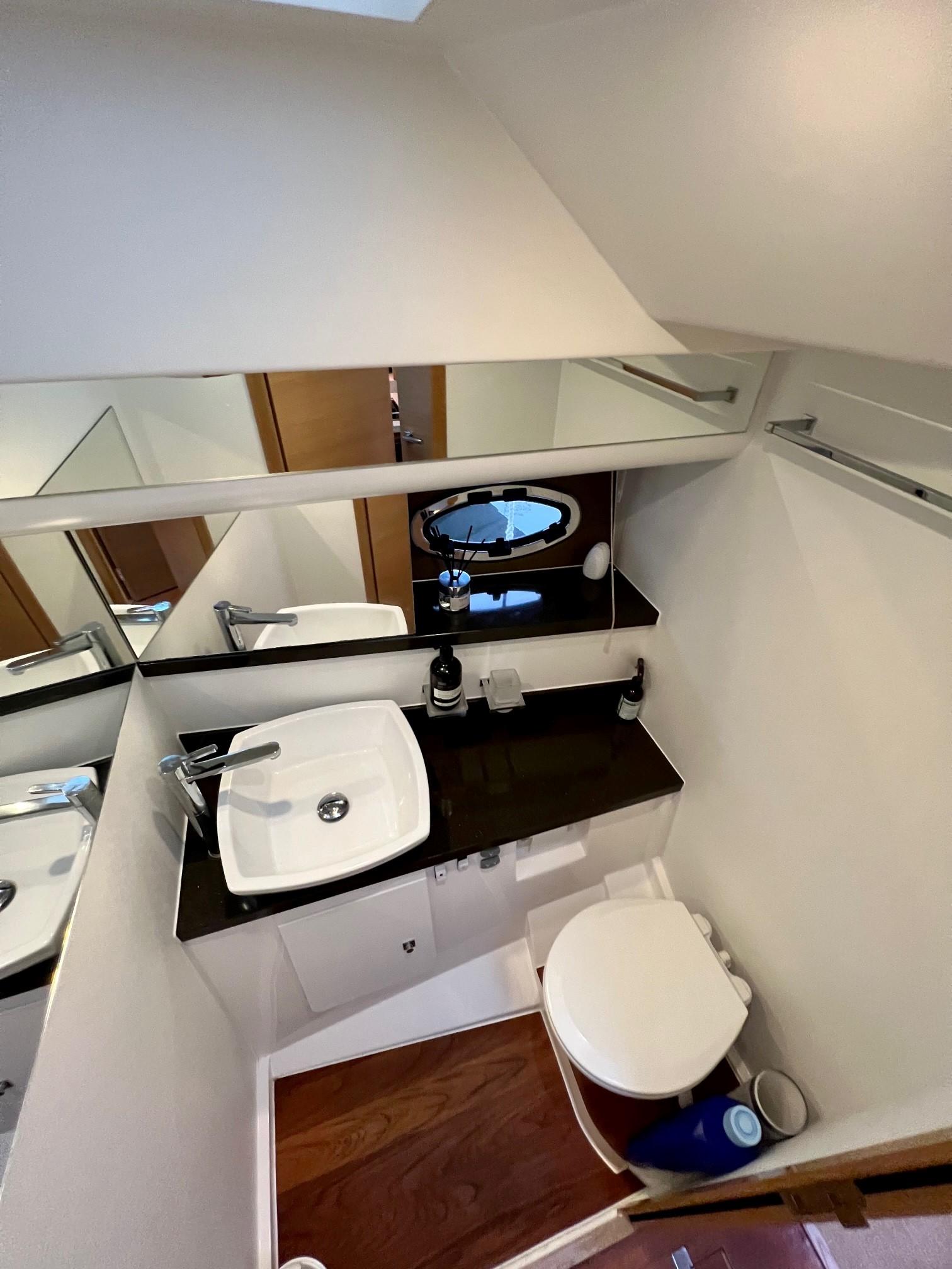 Broom Boats 370 2014 for sale at Bray Marine Sales