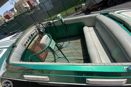 1977 Cigarette 24 #261358 for Sale in Bayonne, New Jersey