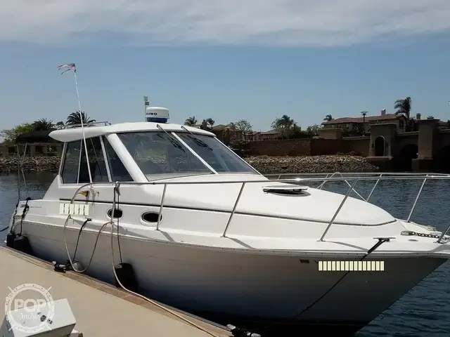 Carver 280 Mid Cabin Express