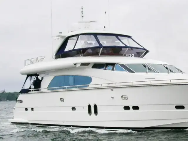 Elegance Yachts 72