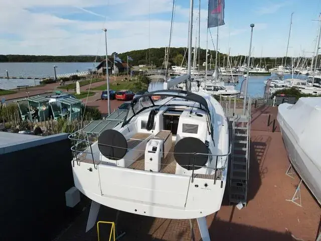 Jeanneau Sun Odyssey 410 for sale in United Kingdom for £299,756 ($379,326)