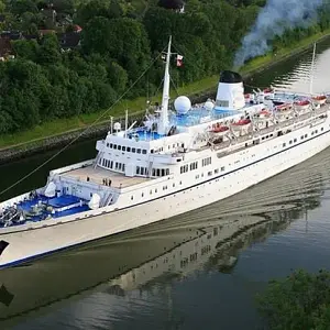 1961 Cruise ship 154.60m.