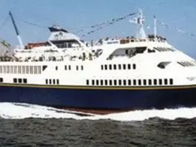 Passenger Cruiseship 800 Pax
