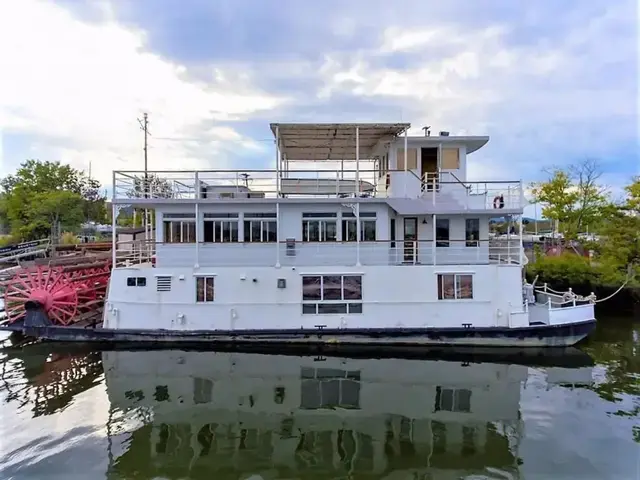 Custom Boats AC Mcleod Sternwheeler House Barge
