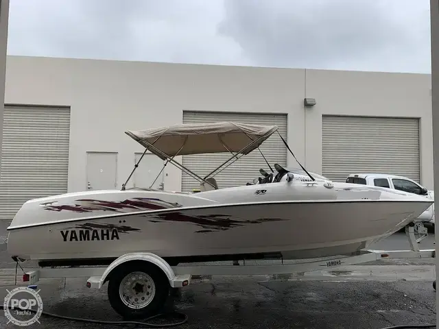 Yamaha Boats LS 2000