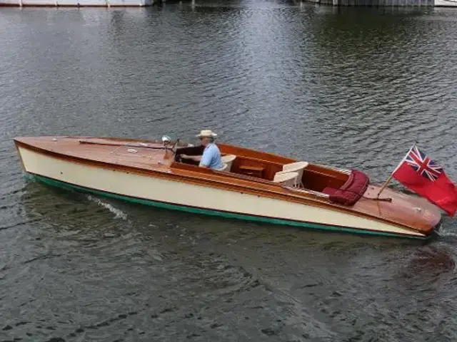 Classic Craft Boats Slipper Launch