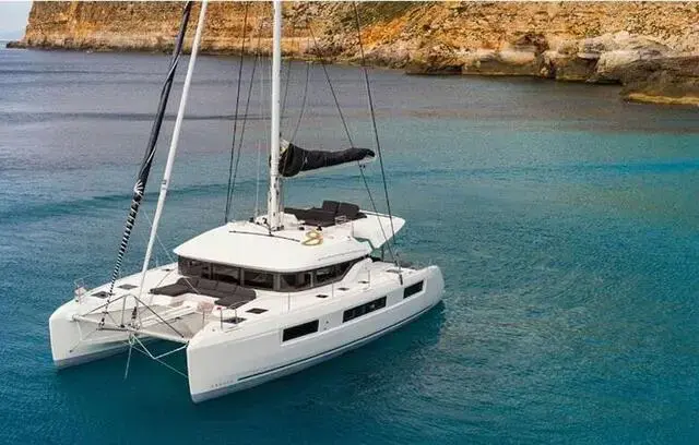 Lagoon 50 for sale in Greece for €1,160,000 ($1,242,846)