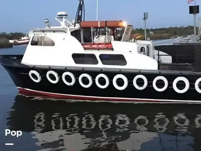 Breaux 40' Crew Boat