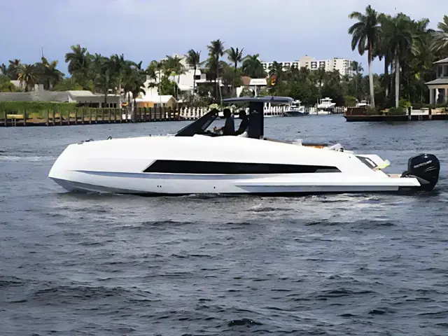 Astondoa 377 Coupe Outboard