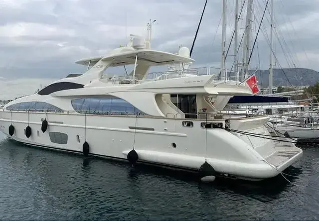 Azimut 105 Yacht for sale in Greece for €3,465,000 ($3,712,466)