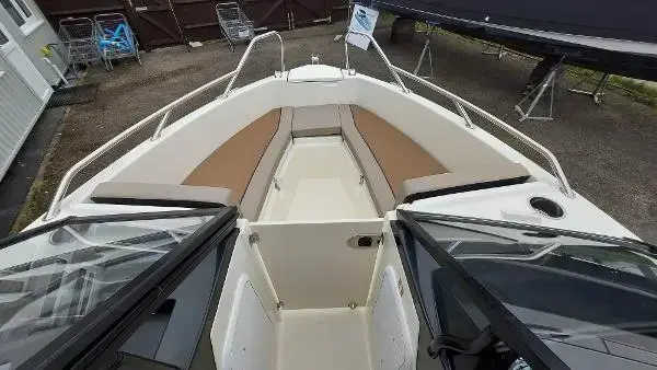 2023 Quicksilver 555 Bowrider image 2