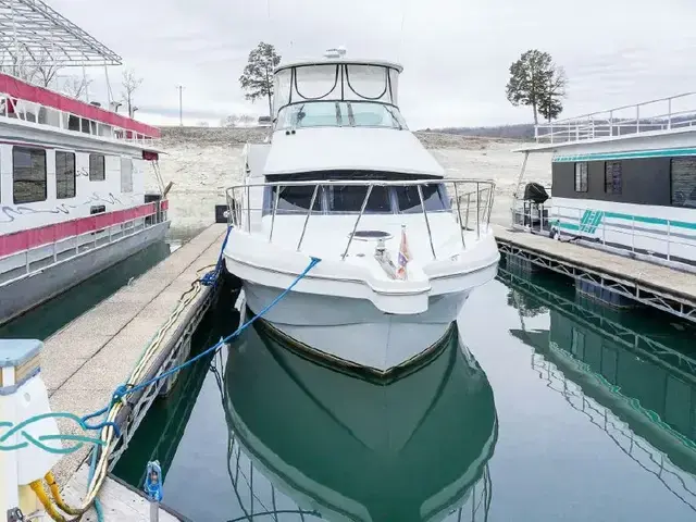 Bluewater Boat 510 Coastal Cruiser