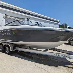 2017 Yamaha Boats 242 E