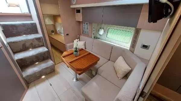 2023 Cranchi Zaffiro 35 image 2