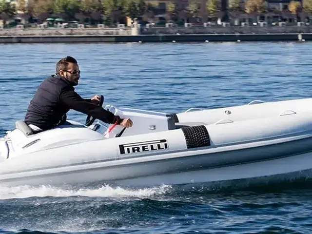 Pirelli Boats J39