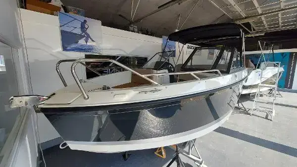 2023 Quicksilver 555 Bowrider image 14