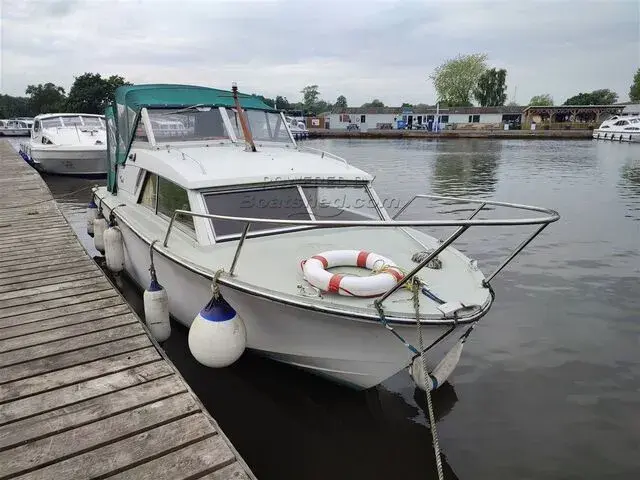 Coronet 24 for sale in United Kingdom for £13,500 ($17,084)