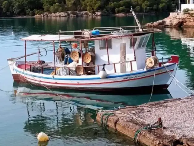 Custom Boats Traditional Greek Trehantiri Gaff Cutter