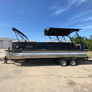2019 Harris Boats Sunliner 250