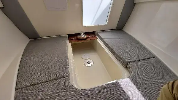 2023 Quicksilver Activ 555 Cabin image 7