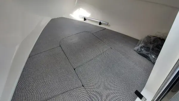 2023 Quicksilver Activ 555 Cabin image 9