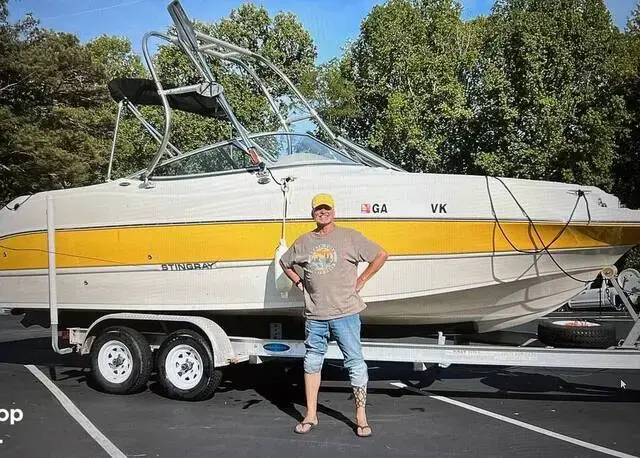 Stingray 220 DR for sale in United States of America for $25,500