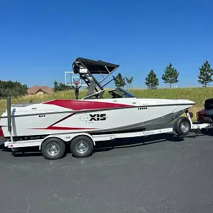2016 Axis Boats A22
