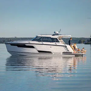 2024 Aquador Boats 300 HT
