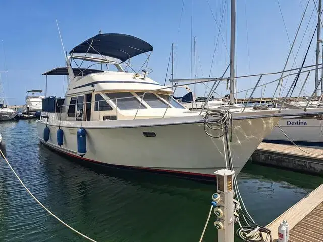 Unique Tolly Craft 44 Cockpit Motor Yacht for sale in Spain for €125,000 ($135,787)