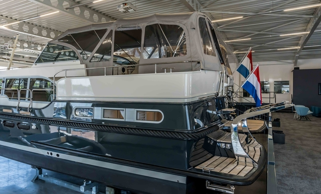 Linssen Grand Sturdy 45.0 AC Twin Intero for sale in Netherlands for €795,000 ($856,678)