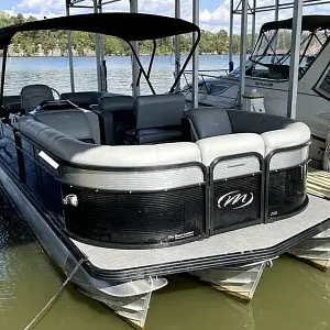 2019 Manitou Boats Oasis 25 SHP RF