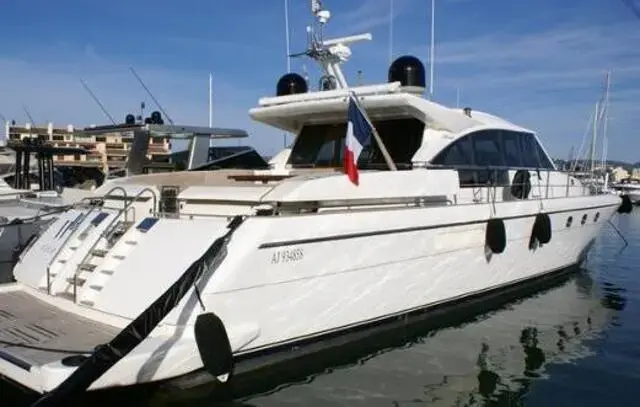 Couach 2100 Open for sale in France for €590,000 ($632,270)