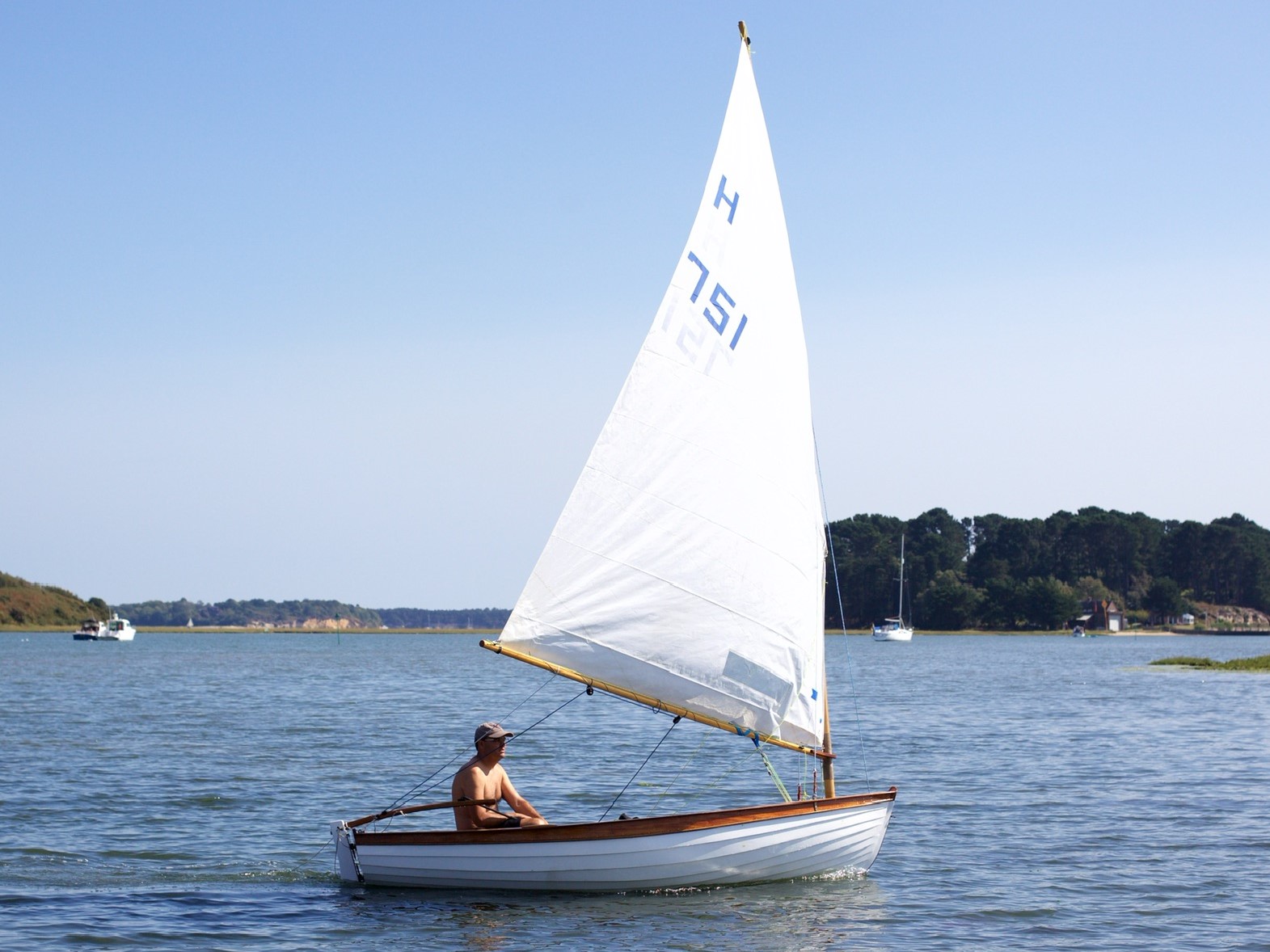 Classic 12' Clinker Sailing Dinghy