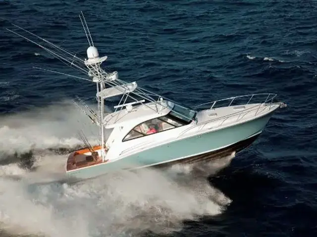 Hatteras 45 Express with Tower