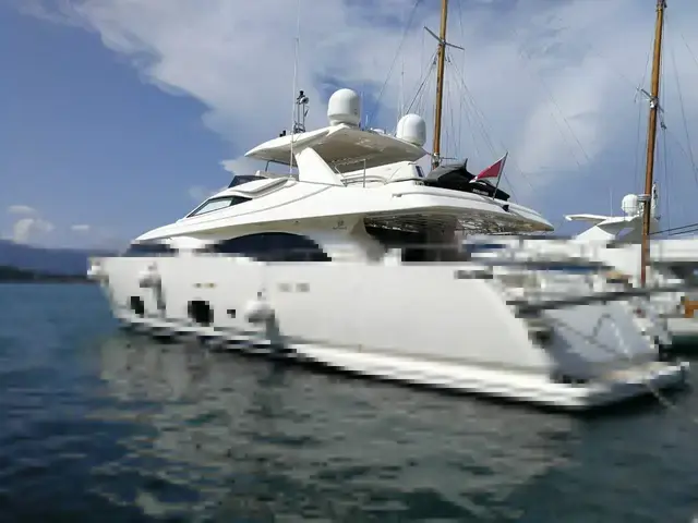 Ferretti Yachts 97 cl