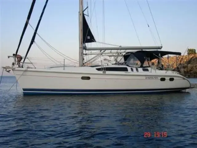 Hunter 376 for sale in Cyprus for €98,000 ($105,667)