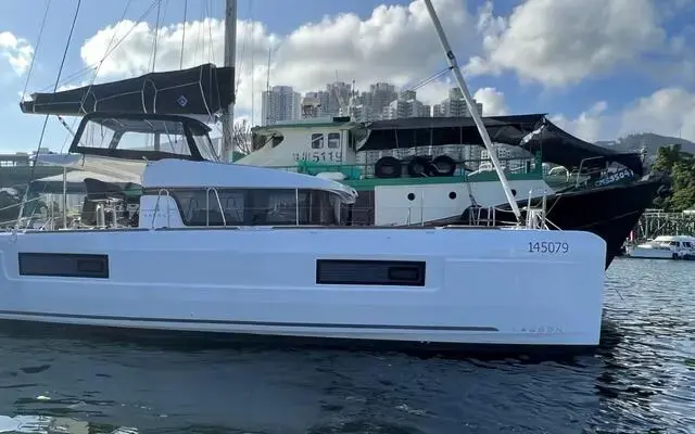 Lagoon 40 for sale in Hong Kong for €591,000 ($637,551)