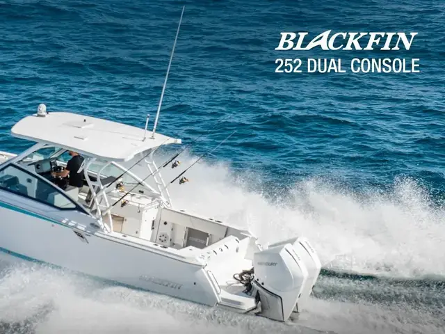 Blackfin Boats 252 DC
