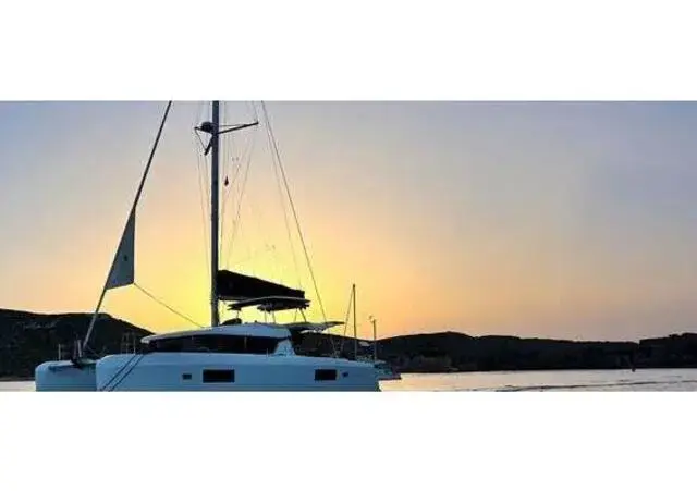 Lagoon 42 for sale in France for €529,000 ($570,667)