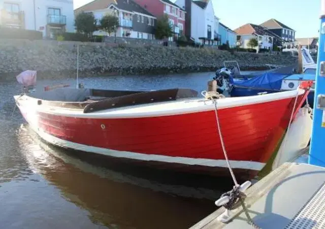 Classic 18 Harbour Launch for sale in United Kingdom for £3,000 ($3,755)