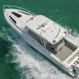 2019 Intrepid Boats 407 Cuddy
