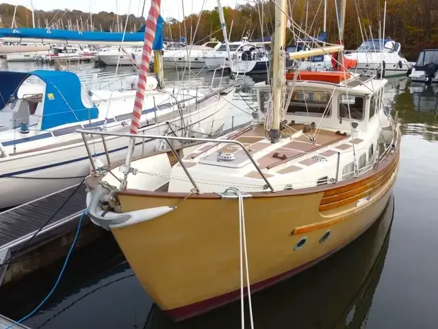 Fisher boats 34