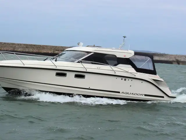 Aquador Boats 27 HT