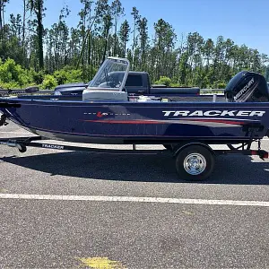 2018 Tracker Boats Pro Guide V-16 WT