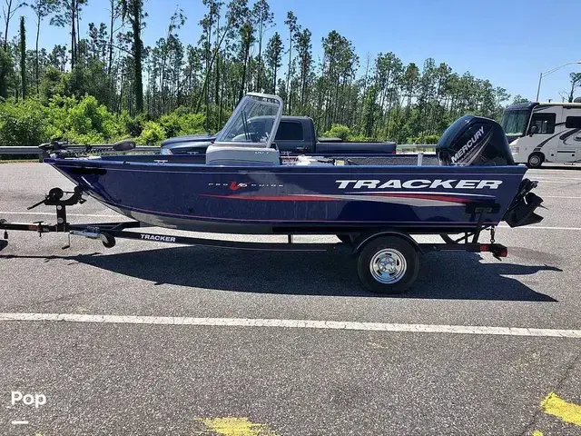 Tracker Boats Pro Guide V-16 WT