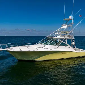 2005 Cabo 40'