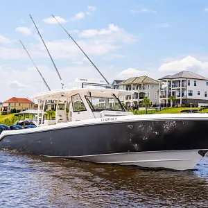 2018 Everglades Boats 43'