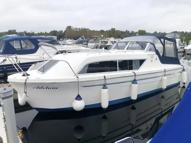 Viking 275 for sale in United Kingdom for £54,995 ($69,593)