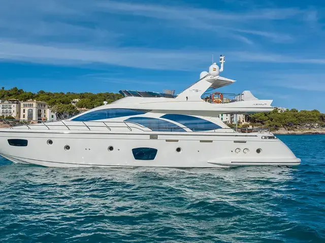 Azimut 75 Flybridge, first launched 2013, fin stabilized